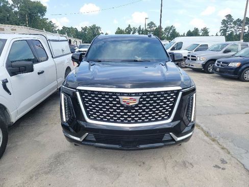 Used 2026 Cadillac Escalade 4WD image 3