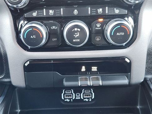 Used 2024 RAM 1500 Laramie image 19