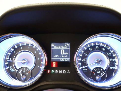 Used 2011 Chrysler 300 C w/ Sound Group RWD image 4
