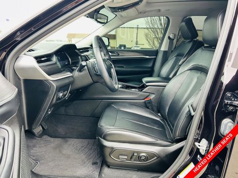 Used 2022 Jeep Grand Cherokee L Limited image 3