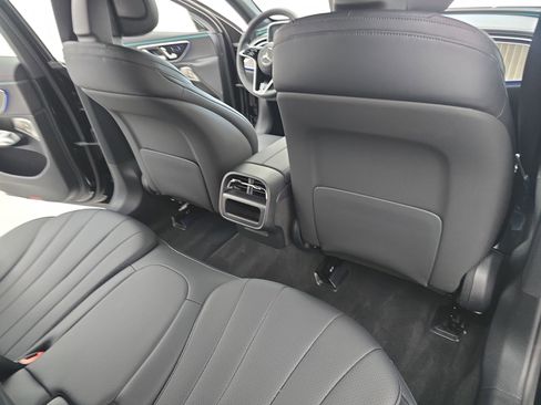 Used 2026 Mercedes-Benz E 350 Sedan image 11
