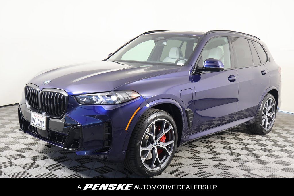 Used 2026 BMW X5 xDrive50e w/ M Sport Package AWD/4WD image 1