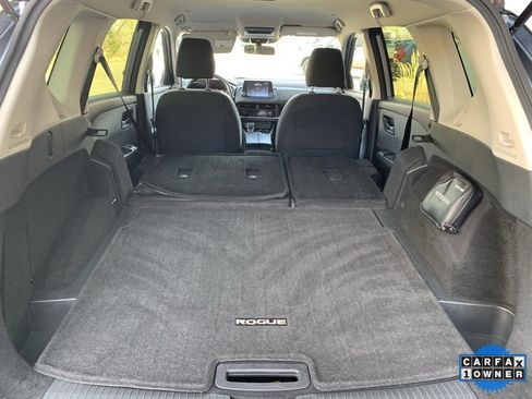 Used 2023 Nissan Rogue SV image 31