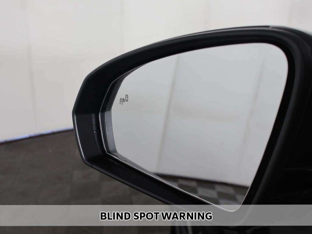 Used 2023 Volkswagen Taos SEL AWD/4WD image 6