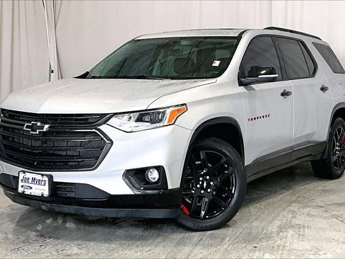 Used 2021 Chevrolet Traverse Premier w/ Redline Edition image 12