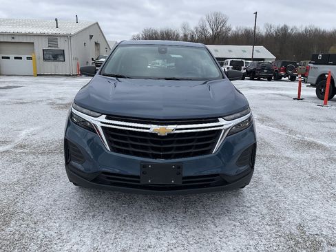 Used 2024 Chevrolet Equinox LS image 2