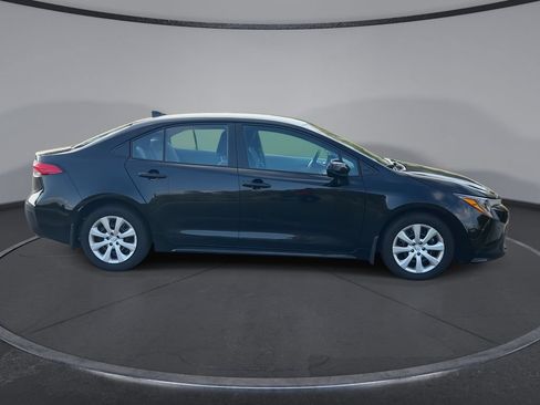 Used 2026 Toyota Corolla LE FWD image 9