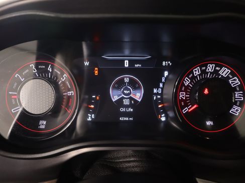 Used 2022 Dodge Challenger SXT w/ Blacktop Package RWD image 4