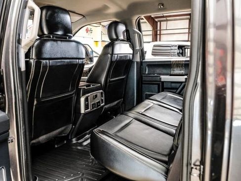 Used 2018 Ford F250 Lariat w/ Lariat Value Package image 31