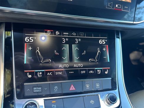 Used 2021 Audi Q7 3.0T Premium Plus image 26