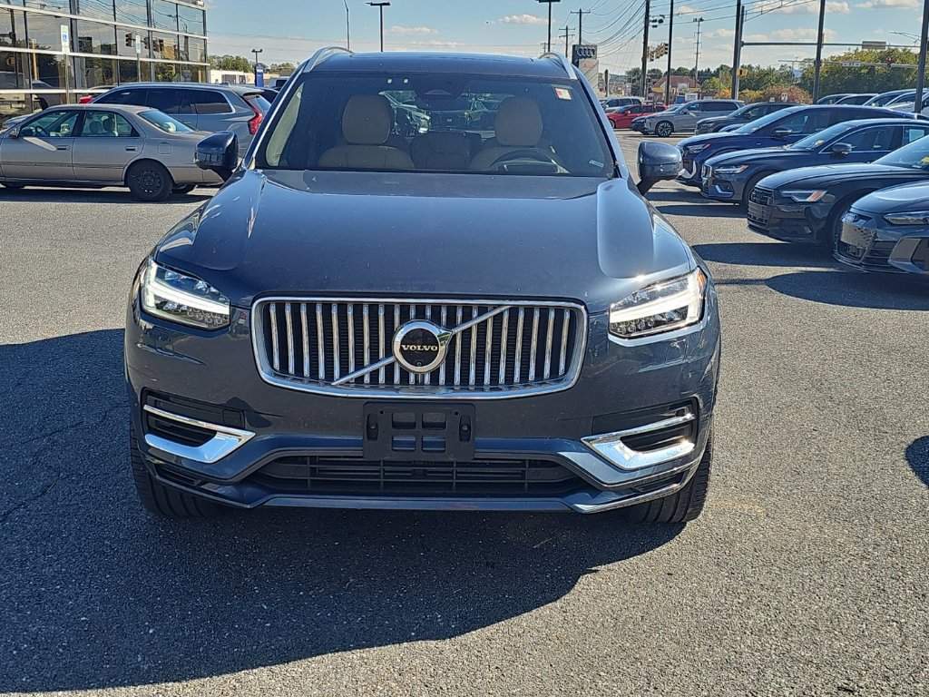 Used 2024 Volvo XC90 T8 Ultimate w/ Protection Package Premier AWD/4WD image 17