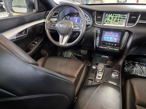 Used 2020 INFINITI QX50 Essential w/ Edition 30 Package FWD image 19