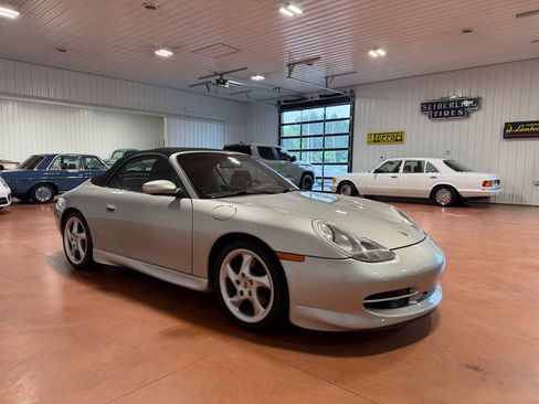Used 1999 Porsche 911 Carrera RWD image 10