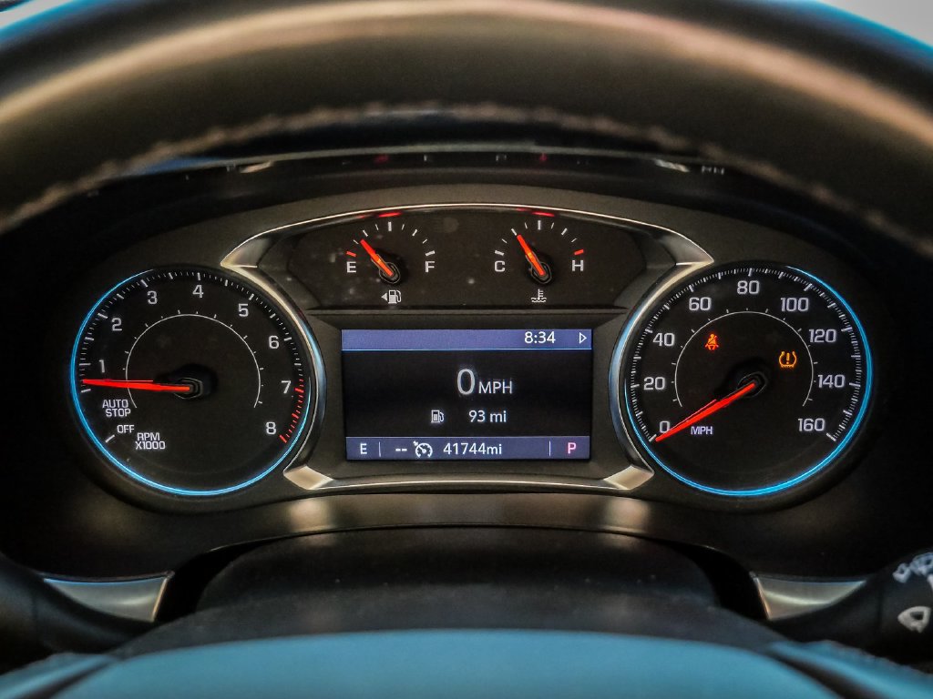 Used 2023 Chevrolet Traverse LT FWD image 36