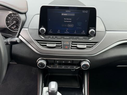 Used 2024 Nissan Altima 2.5 SR AWD/4WD image 20