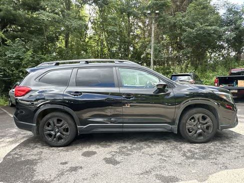 Used 2024 Subaru Ascent Onyx Edition Limited w/ Popular Package Onyx AWD/4WD image 3
