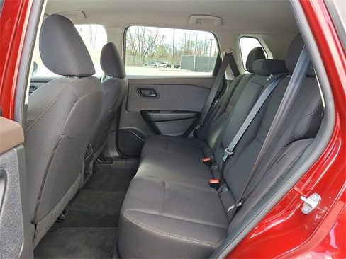 Used 2023 Nissan Rogue S image 14