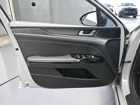 Used 2025 Kia K5 GT-Line image 13