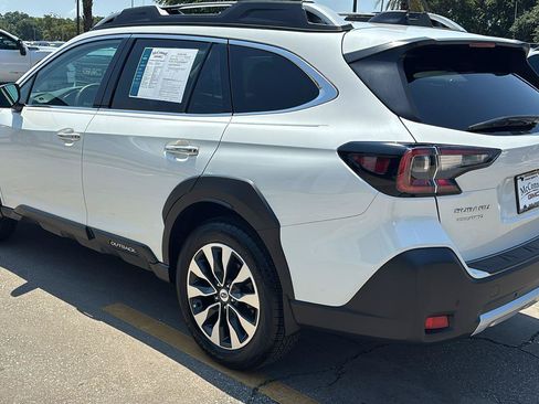 Used 2023 Subaru Outback Touring XT AWD/4WD image 5