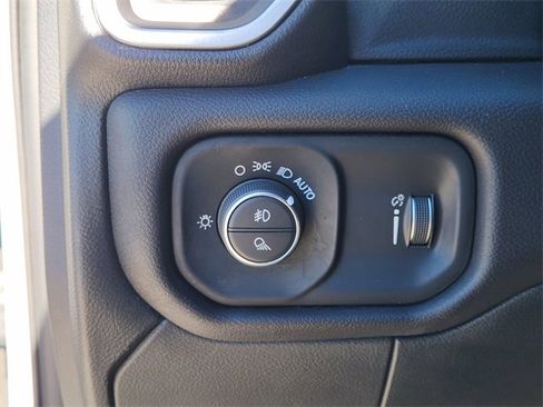 Used 2023 RAM 3500 Big Horn w/ Level 1 Equipment Group image 23