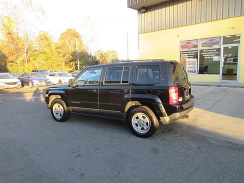 Used 2015 Jeep Patriot Sport w/ Power Value Group image 3