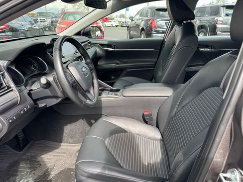 Used 2023 Toyota Camry SE w/ Cold Weather Package image 13