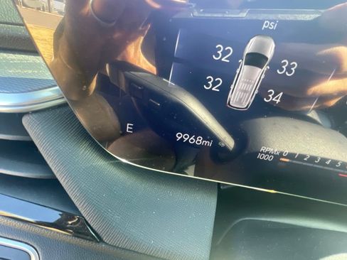Used 2025 Buick Enclave Sport Touring FWD image 12