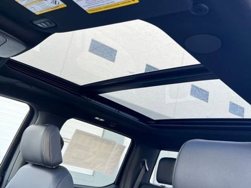 New 2026 Ford F150 Lariat w/ Equipment Group 502A High image 17