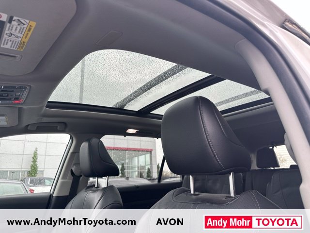 Used 2024 Toyota Grand Highlander AWD image 21