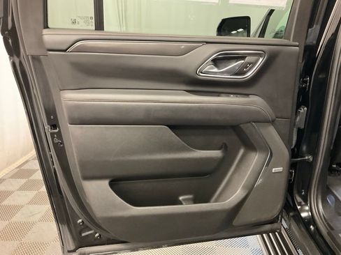 Used 2024 GMC Yukon XL AT4 w/ AT4 Premium Plus Package AWD/4WD image 29