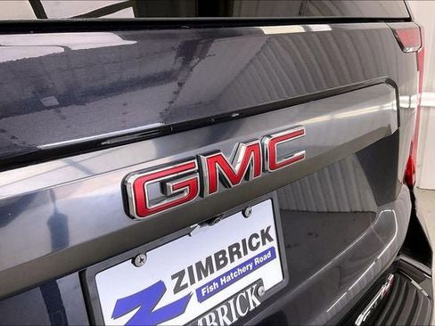 Used 2023 GMC Yukon XL AT4 w/ Technology Package AWD/4WD image 32