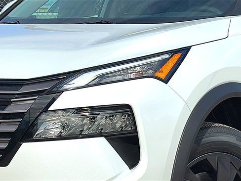 New 2026 Nissan Rogue SV w/ Cold Weather Package image 4