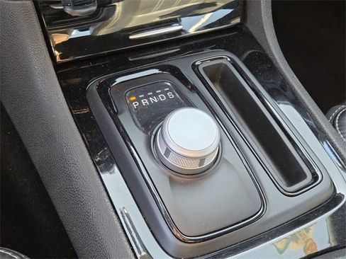 Used 2021 Chrysler 300 S image 23