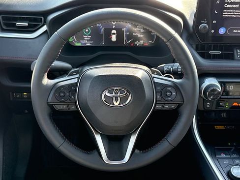 Used 2025 Toyota RAV4 XSE w/ Premium Package AWD/4WD image 15