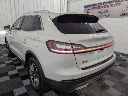 Used 2023 Lincoln Nautilus AWD w/ Premium Package image 9