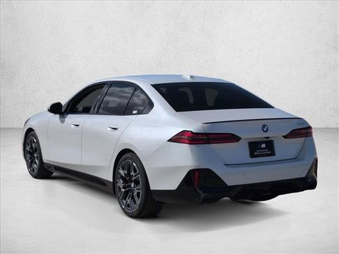 New 2026 BMW 530i w/ M Sport Package RWD image 8