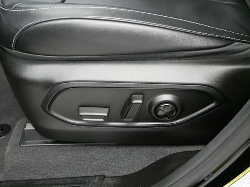 Used 2022 Jeep Grand Cherokee L Limited image 21