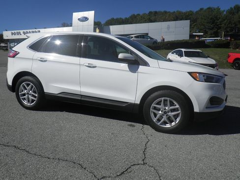 Certified 2024 Ford Edge SEL image 7