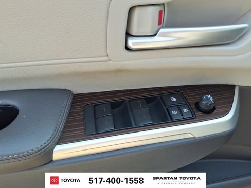Used 2023 Toyota Sienna XLE w/ XLE Plus Package AWD/4WD image 15