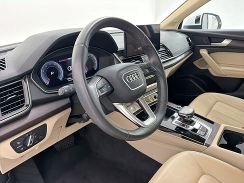 Used 2023 Audi Q5 2.0T Premium Plus w/ Premium Plus Package AWD/4WD image 4