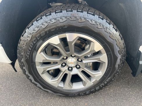 Used 2024 Chevrolet Silverado 1500 High Country w/ Technology Package image 10