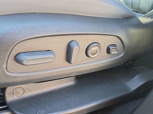 Used 2022 Buick Enclave Premium w/ LPO, Touring Package FWD image 10