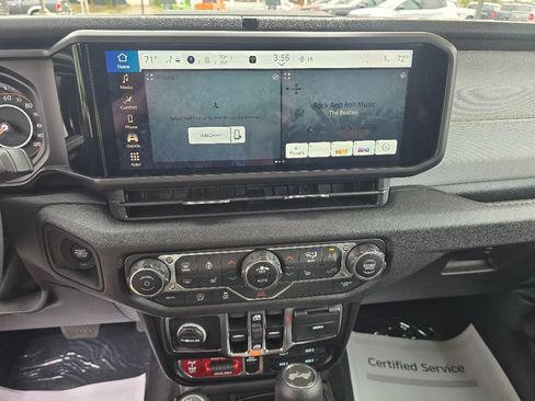 New 2025 Jeep Wrangler Willys AWD/4WD image 16