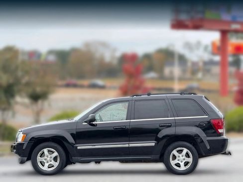 Used 2006 Jeep Grand Cherokee Limited image 8