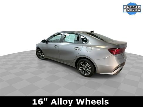 Used 2024 Kia Forte LXS image 6