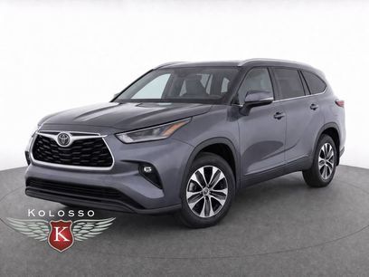 Used 2023 Toyota Highlander XLE