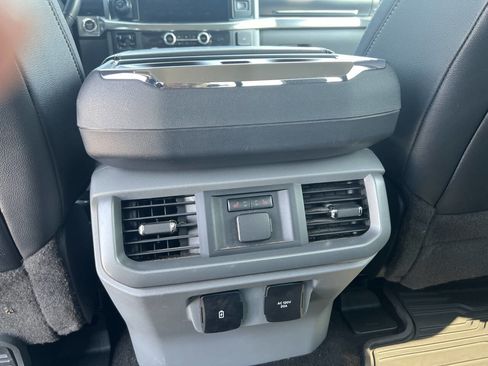 Used 2021 Ford F150 Lariat w/ Equipment Group 502A High image 9