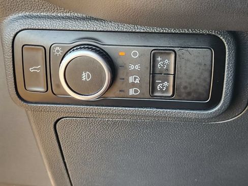 Used 2025 Ford Explorer ST-Line AWD/4WD image 21