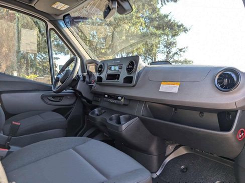 Used 2024 Mercedes-Benz Sprinter 3500 image 12