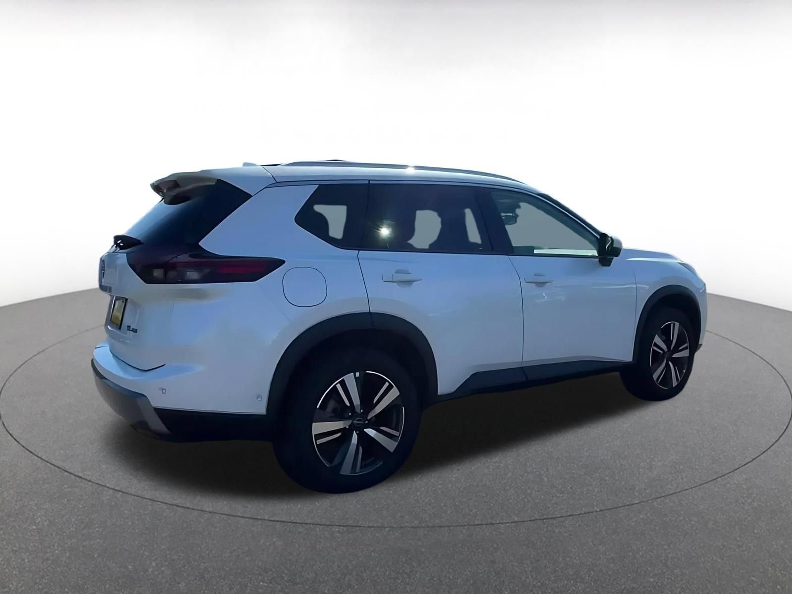 Used 2026 Nissan Rogue SL AWD/4WD image 13